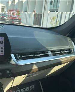 بی ئێم دەبڵیو X1